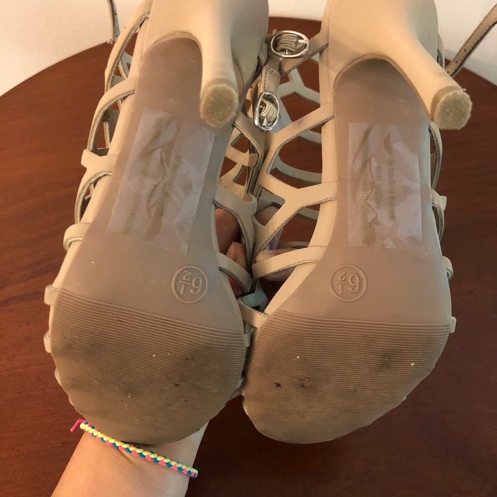 Mossimo Cage Heels - Picture 5 of 6